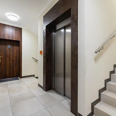 شقة 3 Bedroom With Balcony - Skawinska 18 *